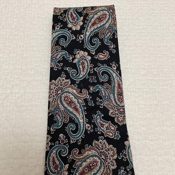 Liberty London 100% Silk Paisley Design Black,Teal & Tan Tie—Great Looking! EUC - Picture 3 of 8